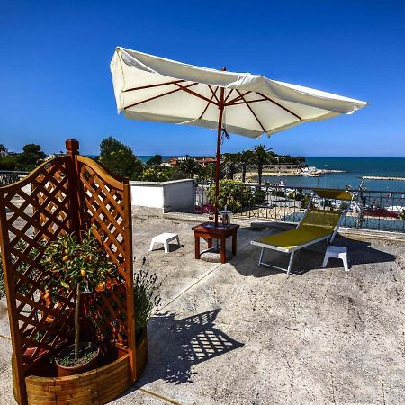 Golden Bay Bed & Breakfast Trani Exterior photo