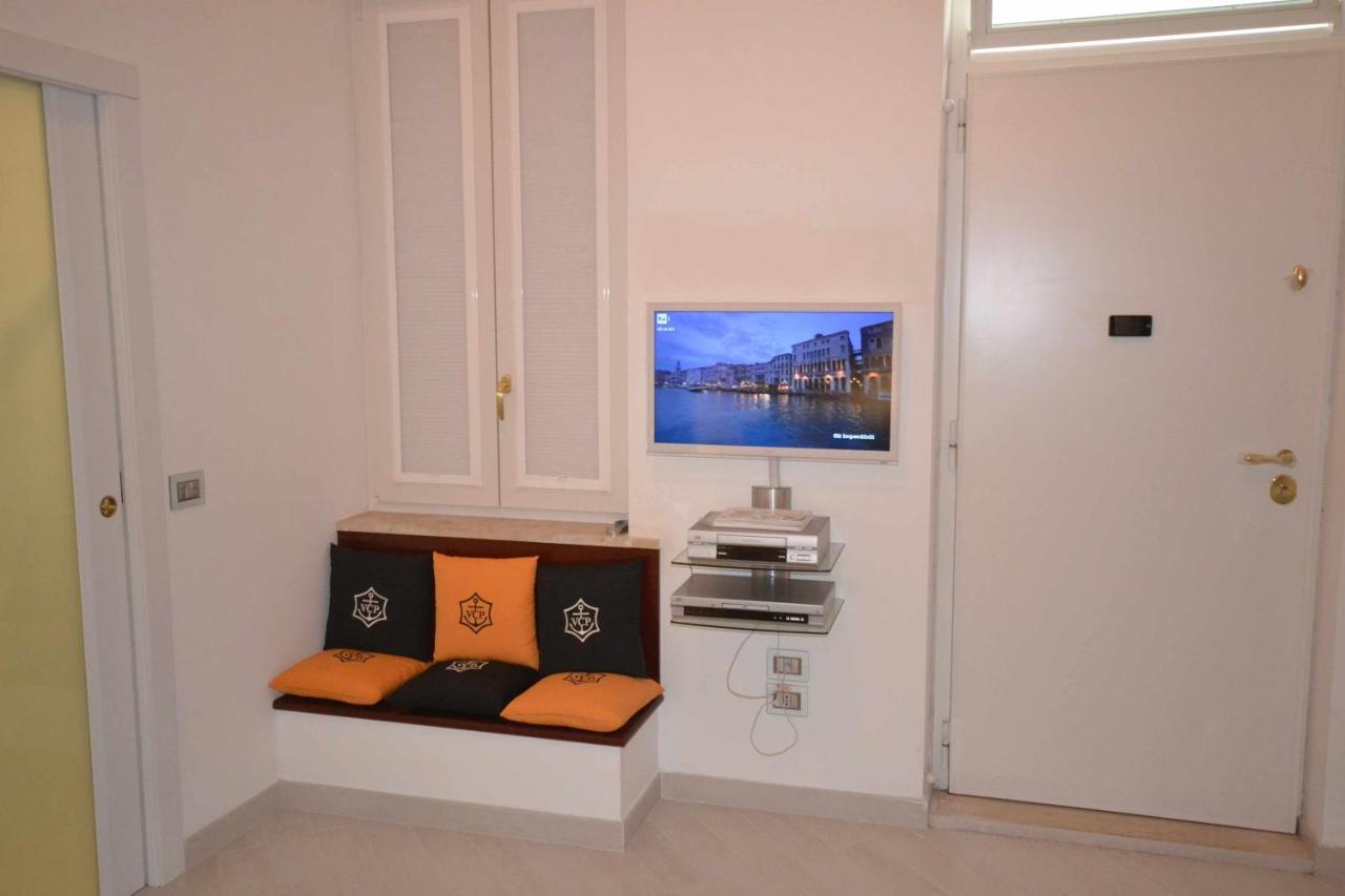 Golden Bay Bed & Breakfast Trani Exterior photo